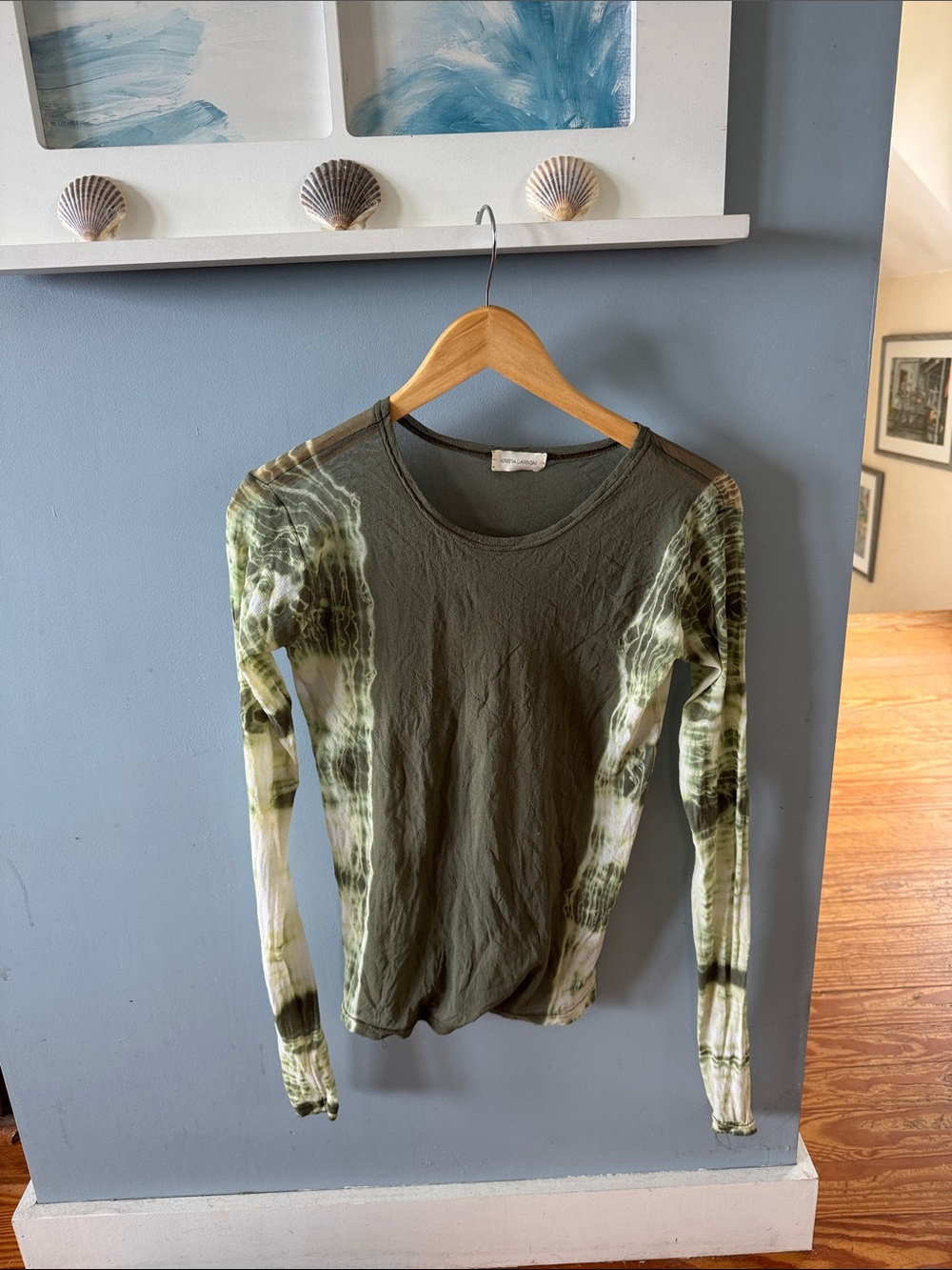 Krista Larsen Women's Olive Green Long-Sleeve Tie-Dye Crewneck Top